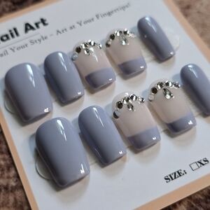 76. Pressed Light Grayish Purple Press-On Nails